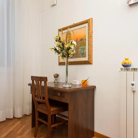 Holiday home Maison Velia Appia Rome