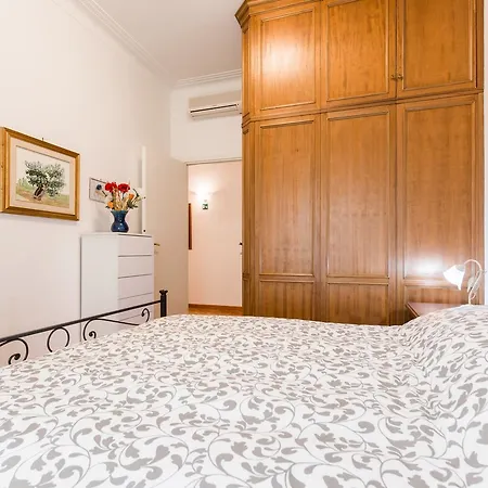 Holiday home Maison Velia Appia *